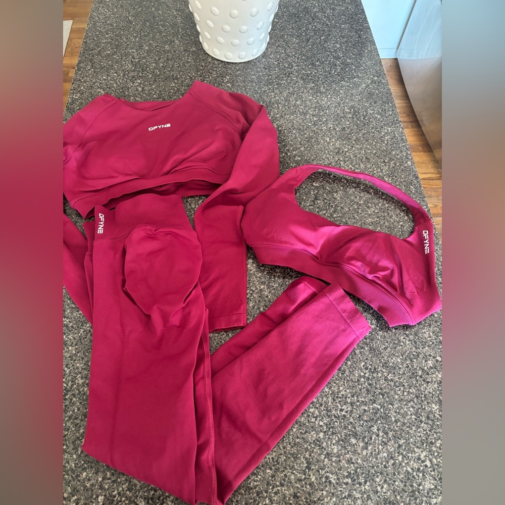Dfyne Berry Impact set